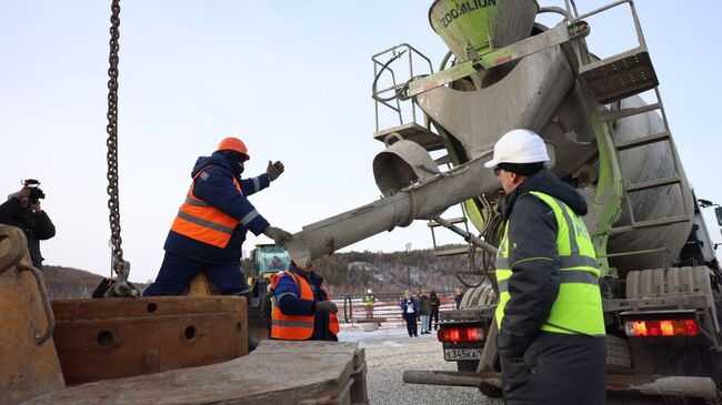 Торжественная церемонии старта строительства Ленского моста в Якутии