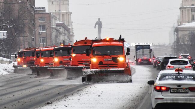 Уборка снега в Москве