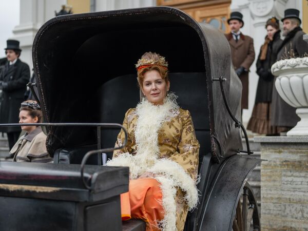 Кадр из сериала Княжна милосердия Кадр из сериала Княжна милосердия