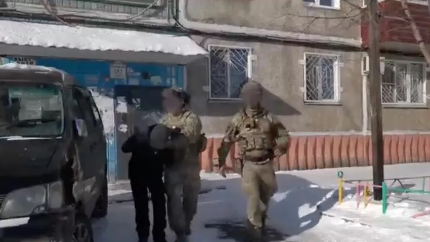 Задержание жителя Комсомольска-на-Амуре по обвинению в шпионаже для военной разведки Украины Задержание жителя Комсомольска-на-Амуре по обвинению в шпионаже для военной разведки Украины - РИА Новости, 1920, 23.10.2024