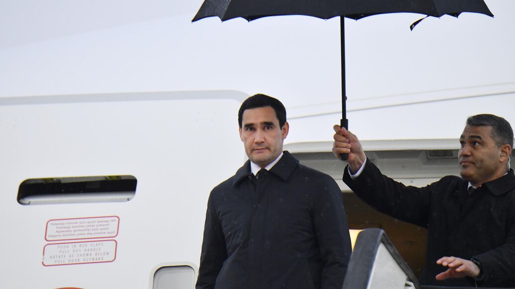 Лидеры Узбекистана и Туркмении пообщались с Трампом на русском языке