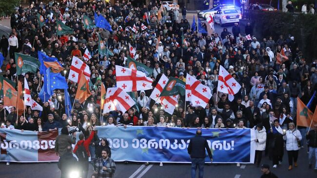 Митинг оппозиции в Тбилиси Митинг оппозиции в Тбилиси