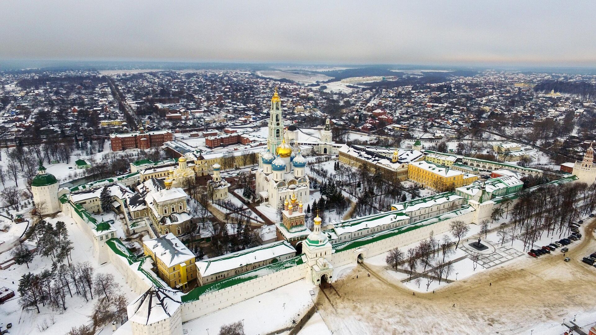 Троице-Сергиева лавра в Сергиевом Посаде - РИА Новости, 1920, 10.12.2025
