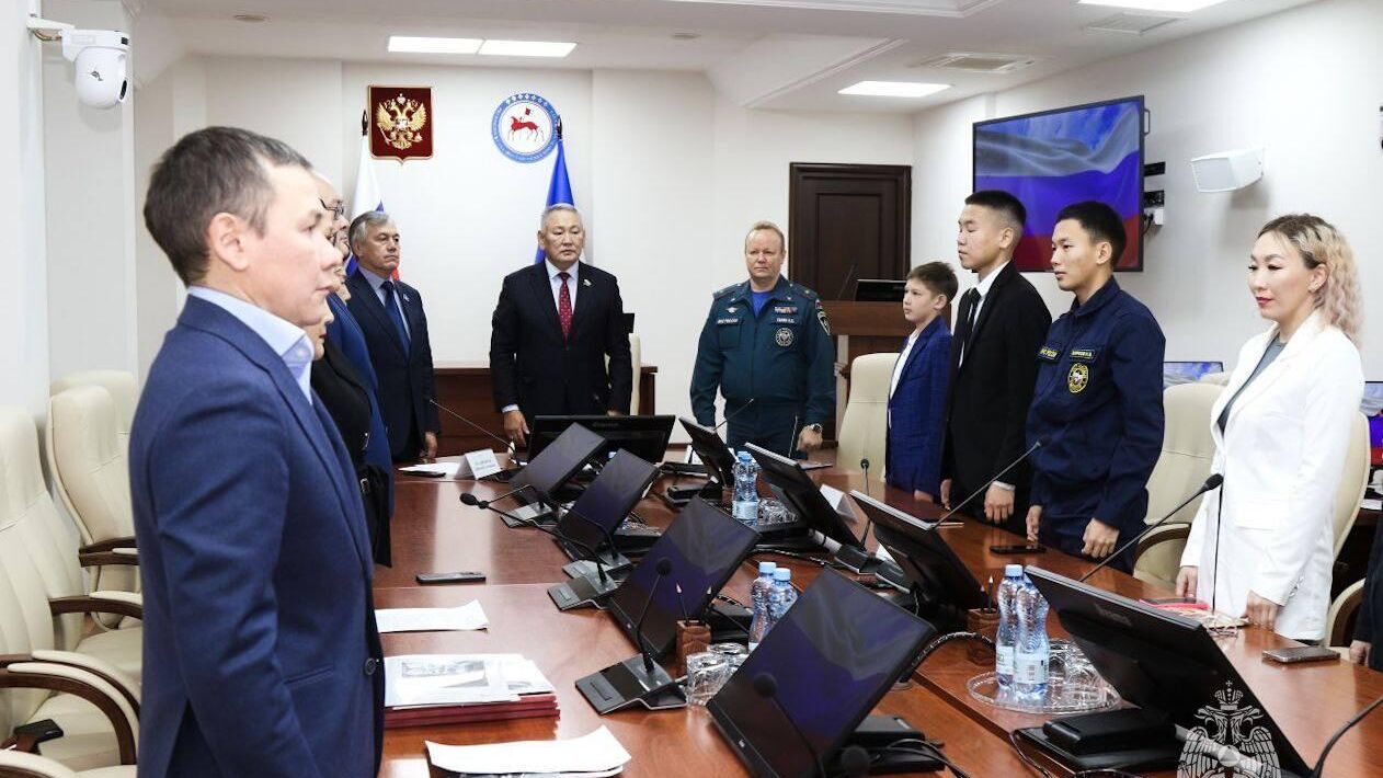 Церемония награждения школьников памятной медалью За проявленное мужество в Якутске - РИА Новости, 1920, 29.10.2024