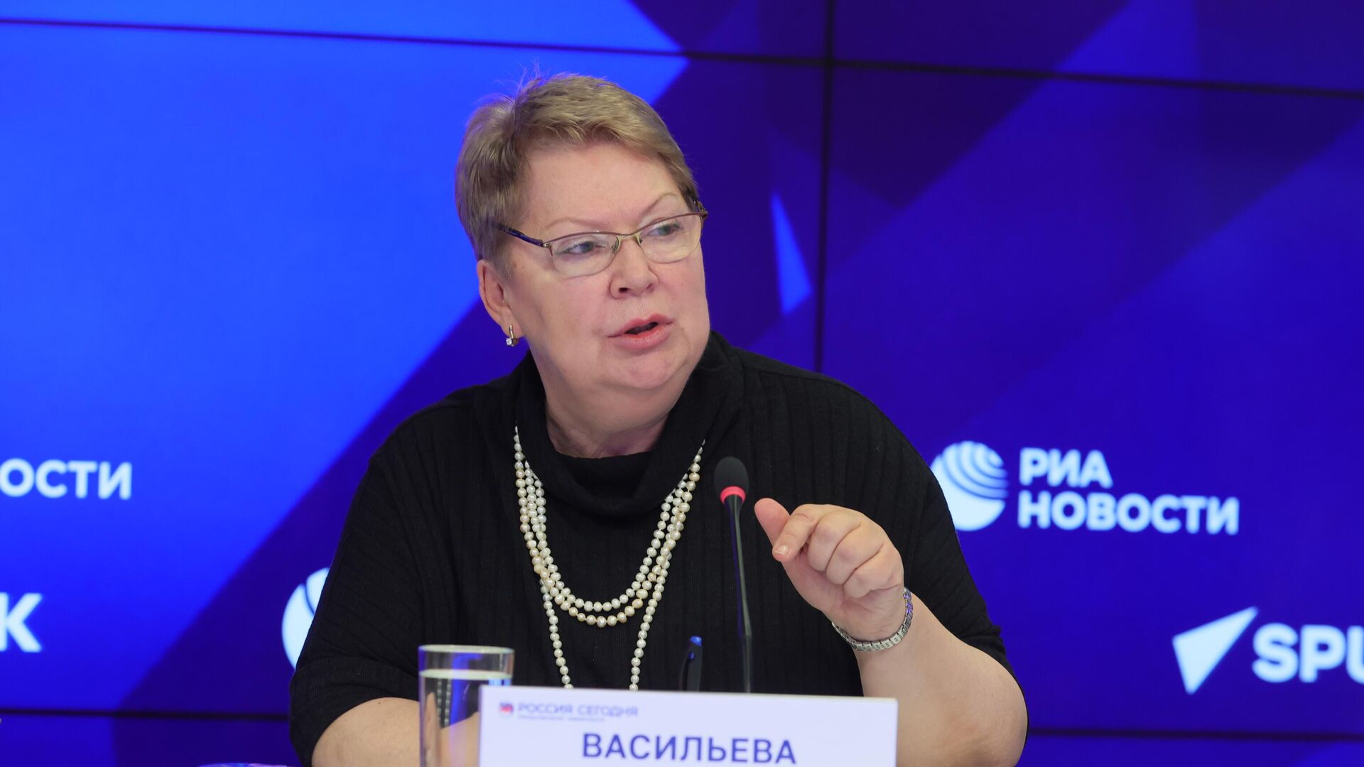 Президент РАО Ольга Васильева на пресс-конференции На пути к Победе. Форматы исторического просвещения, которые создают национальную идентичность - РИА Новости, 1920, 13.01.2025