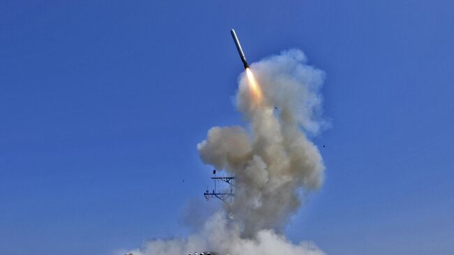 Запуск крылатой ракеты Tomahawk