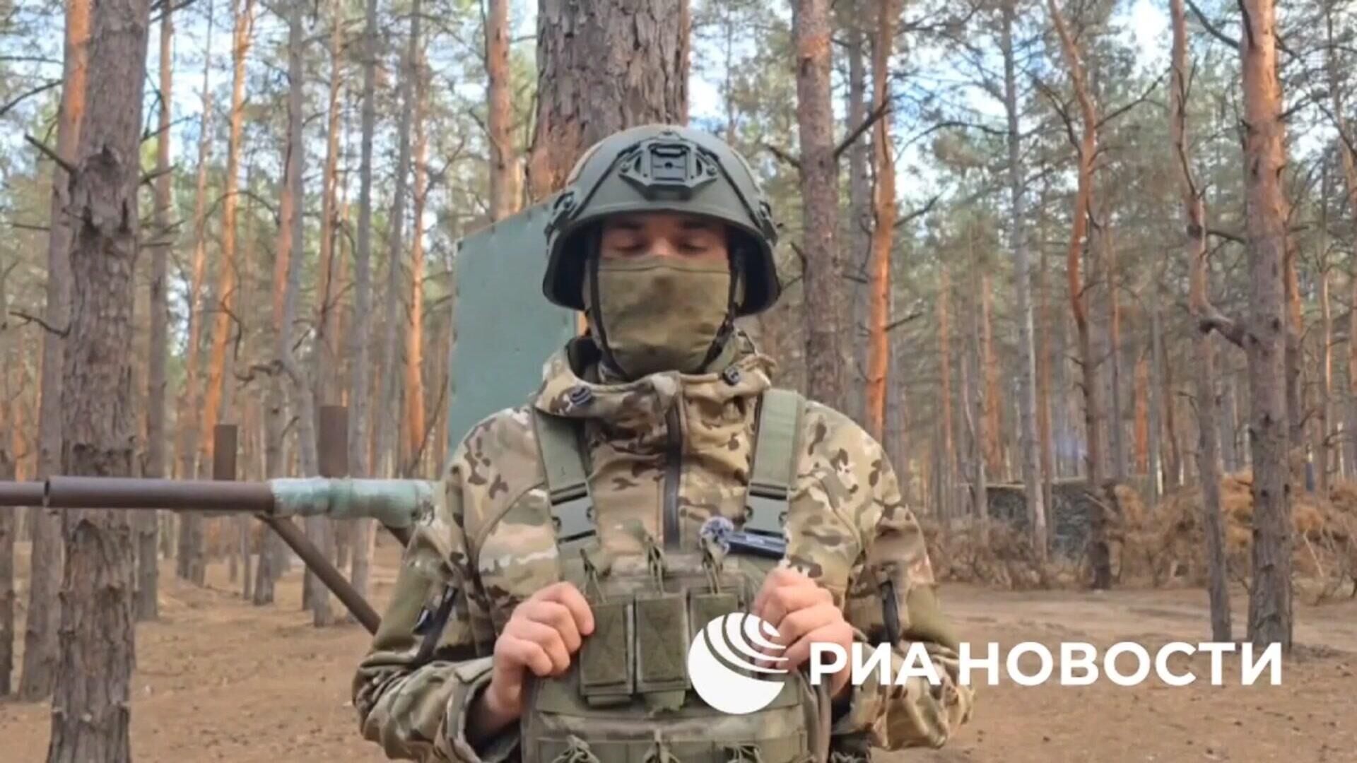 Российские военные поздравили соотечественников с Днем народного единства - РИА Новости, 1920, 04.11.2024