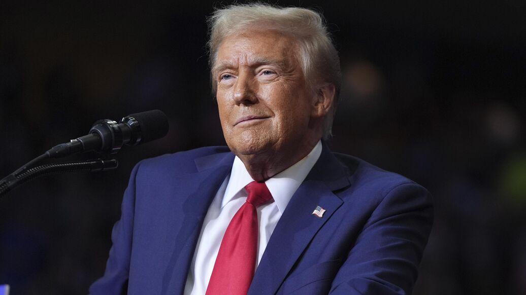 Трамп подписал закон об обнародовании засекреченных файлов Эпштейна