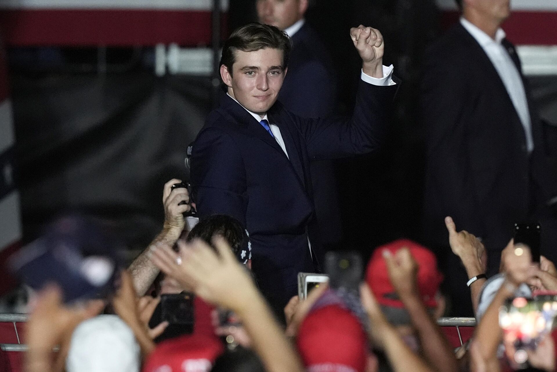 Бэррон Трамп на предвыборном митинге Дональда Трампа в штате Флорида - РИА Новости, 1920, 27.01.2025