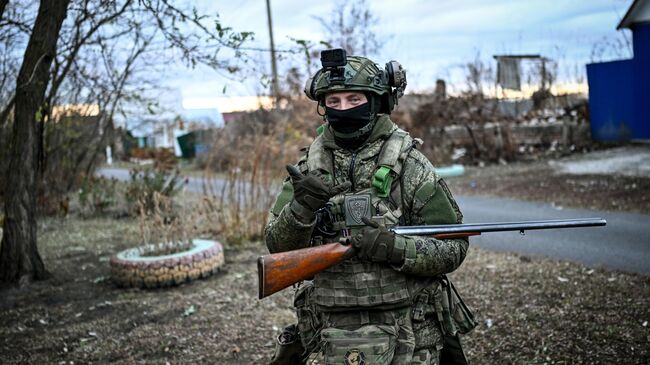 Боец добровольческого корпуса отдельного батальона специального назначения АрБат в Курской области