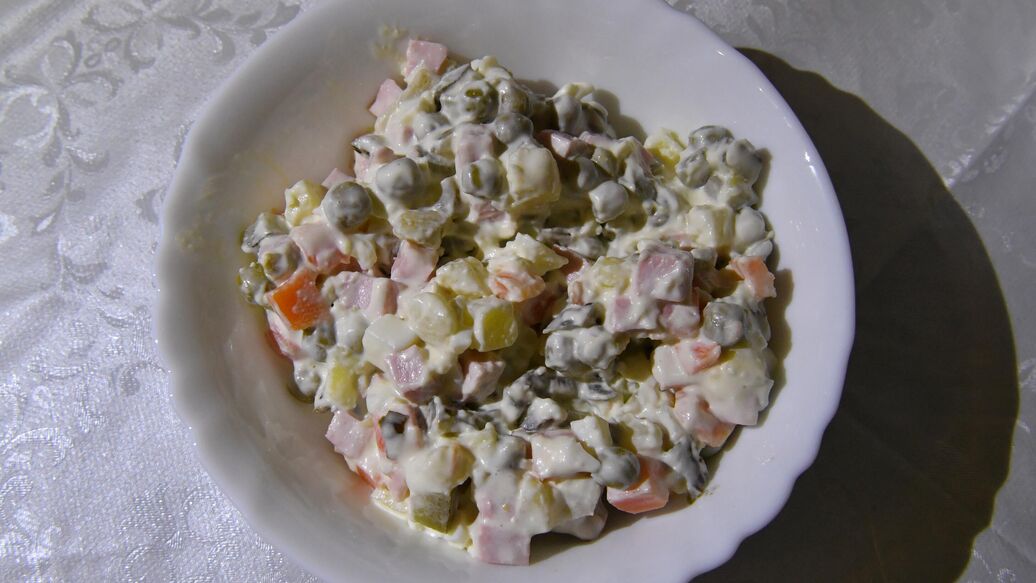 Определены самые дорогие салаты на Новый год