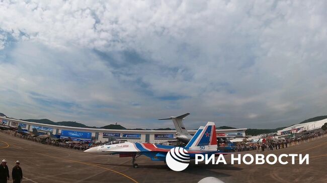 Тренировка Русских Витязей перед участием в международном авиасалоне Airshow China