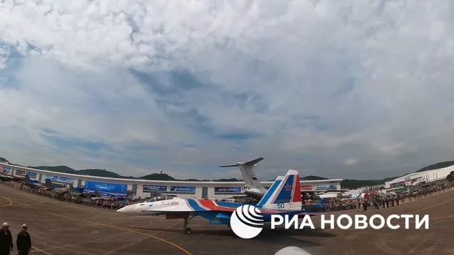 Тренировка Русских Витязей перед участием в международном авиасалоне Airshow China