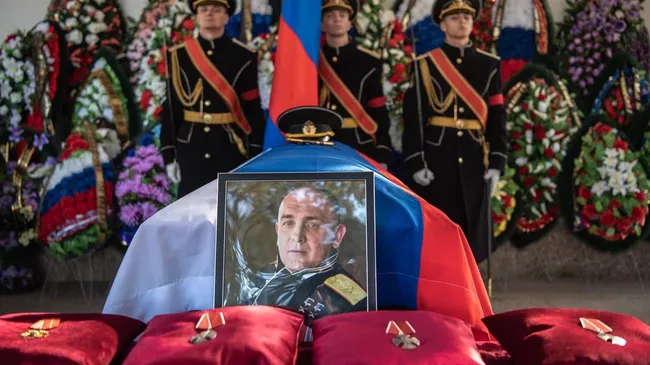 Похороны погибшего в зоне СВО генерал-майора Павла Клименко