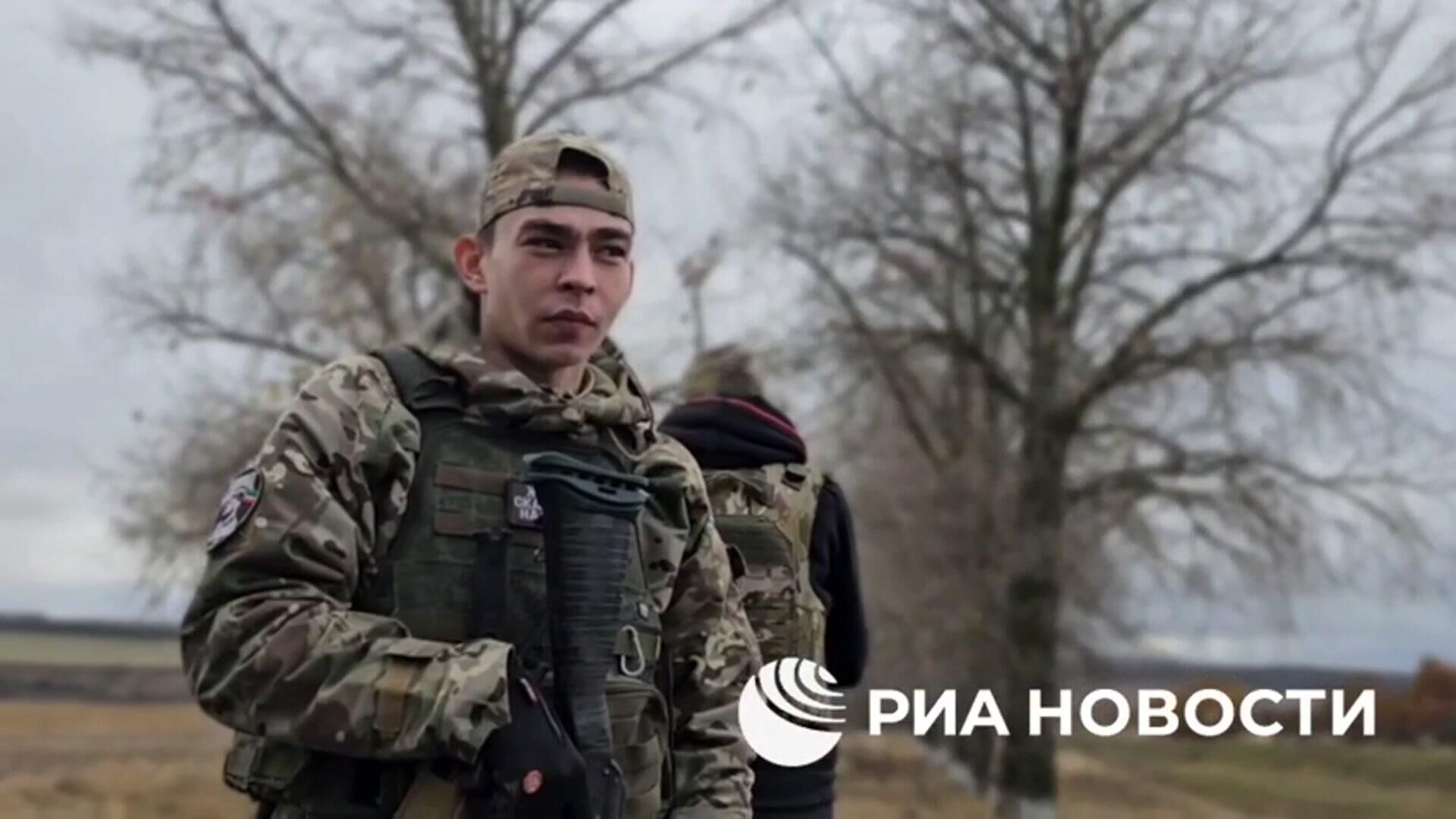 Мы очень цель хорошая. Боец об эвакуации поврежденной российской техники в Курской области - РИА Новости, 1920, 14.11.2024