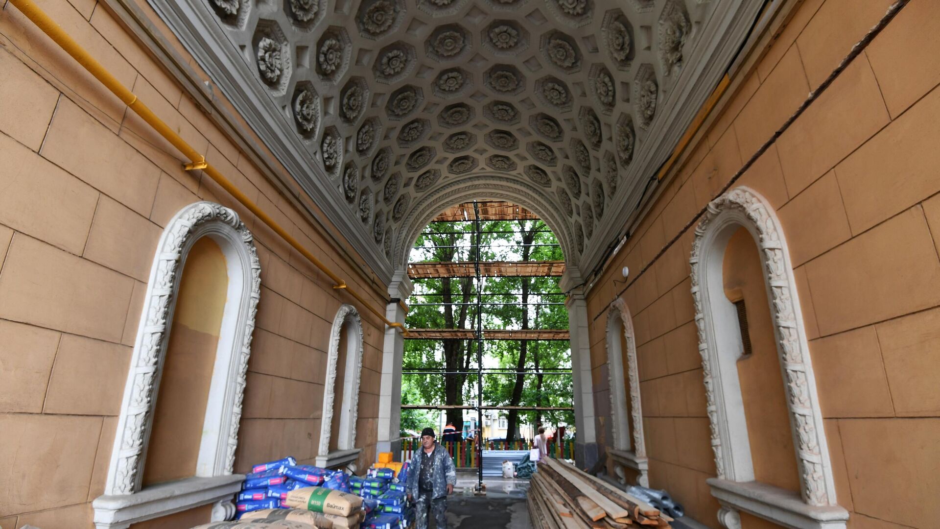 Реставрация дома-объекта культурного наследия  - РИА Новости, 1920, 27.06.2025