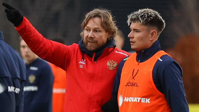 Валерий Карпин и Андрей Мостовой Валерий Карпин и Андрей Мостовой