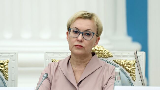 Елена Лапушкина