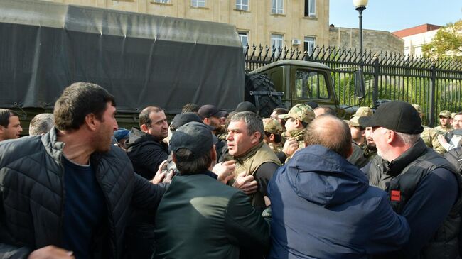 Обстановка у парламента Абхазии в Сухуме