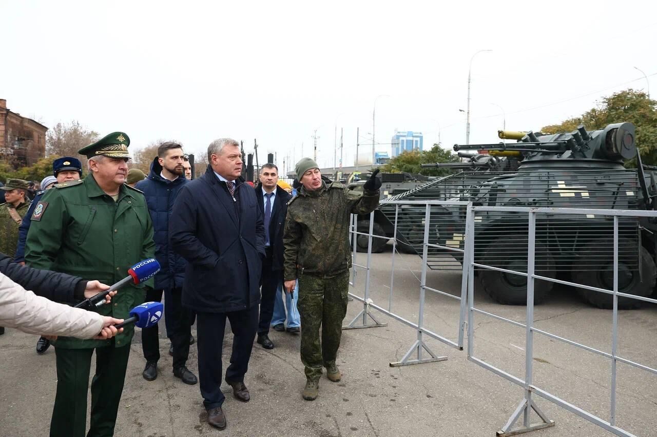 Выставка трофейной техники ВСУ и НАТО из зоны спецоперации в Астрахани - РИА Новости, 1920, 15.11.2024