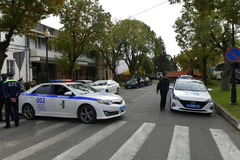 Обстановка у парламента Абхазии в Сухуме