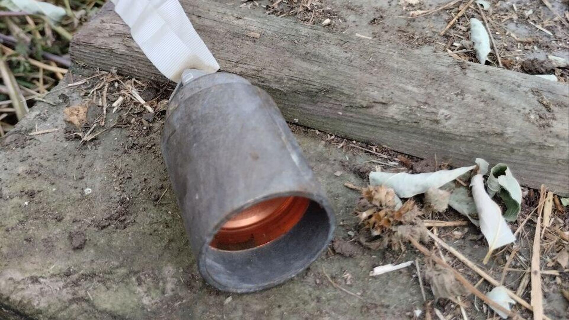 Суббоеприпас типа колокольчик в поселке Аксеновка (Центрально-Городской район Горловки)  - РИА Новости, 1920, 15.11.2024