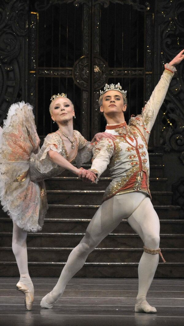 Артист Королевского балета в Лондоне Сергей Полунин в сцене из балета Щелкунчик, 2009 год Артист Королевского балета в Лондоне Сергей Полунин в сцене из балета Щелкунчик, 2009 год