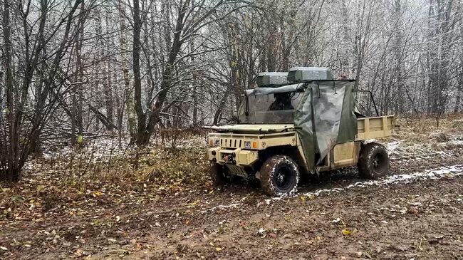 Эвакуация раненых в зоне СВО при помощи мотовездеходов