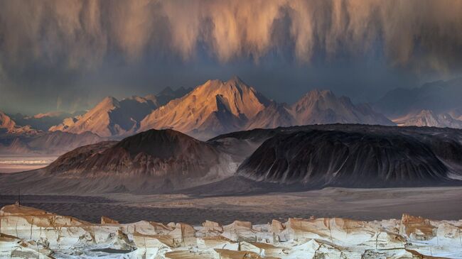 Работа фотографа Ignacio Palacios из Австралии 7 colors Mountain