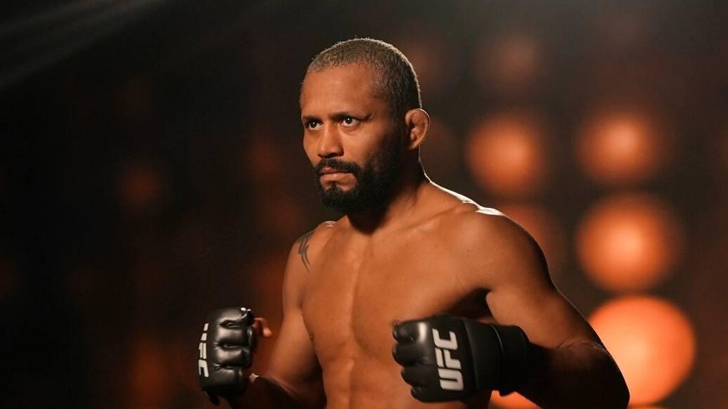 Экс-чемпион UFC попал в ДТП, где его автомобиль несколько раз перевернулся