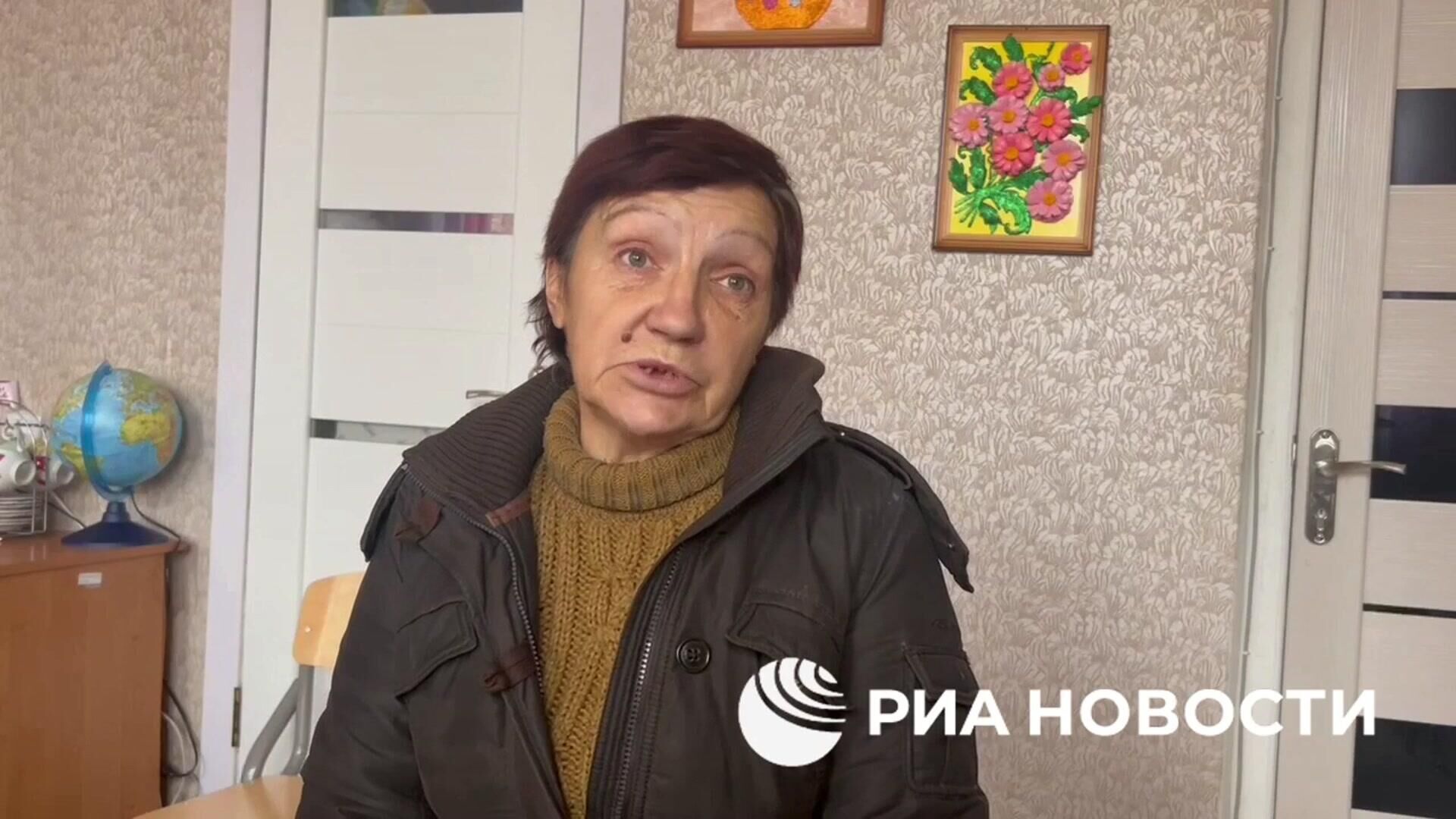 Жительница Селидово: украинские власти бросили жителей города на произвол боевиков - РИА Новости, 1920, 25.11.2024