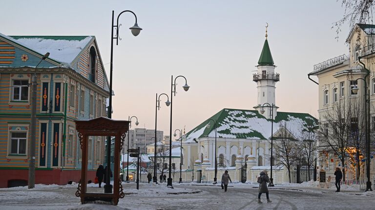 Вид на улицы Старо-Татарской слободы и мечеть аль-Марджани в Казани