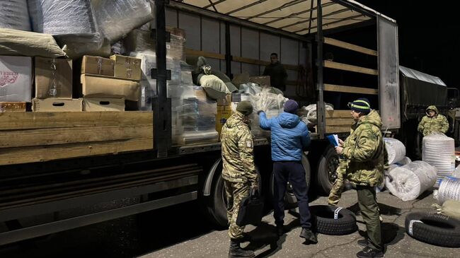 Депутаты Свердловского Заксобрания передали гуманитарный груз в зону СВО