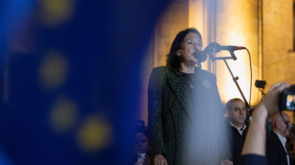 Президент Грузии заявила, что не сложит полномочия