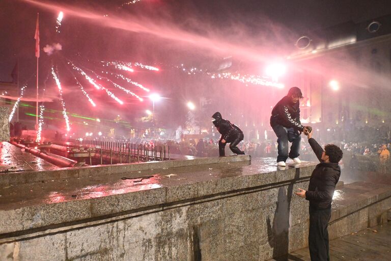 Акция протеста оппозиции в Тбилиси