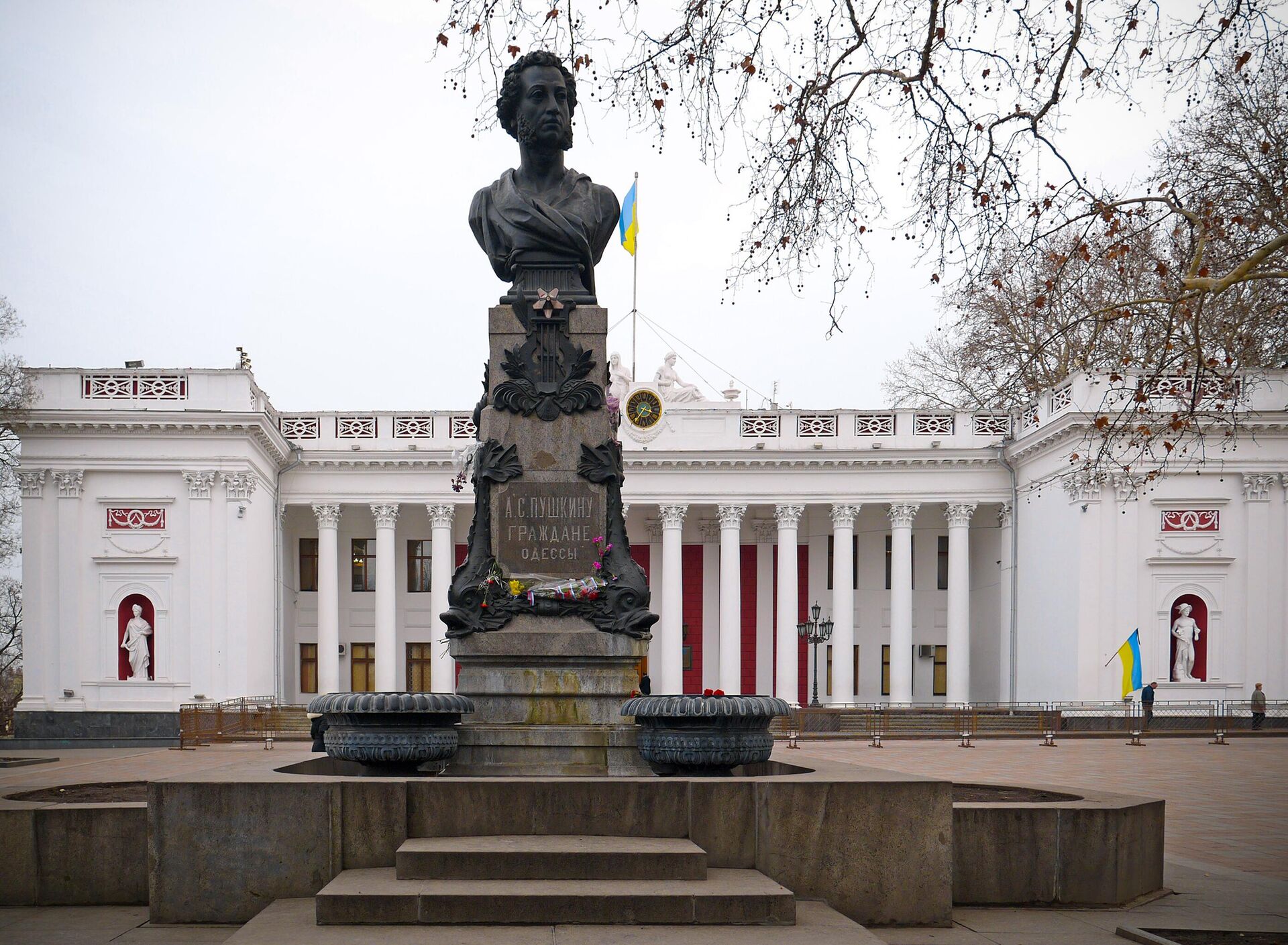 Памятник поэту А.С.Пушкину на Приморском бульваре в Одессе, Украина - РИА Новости, 1920, 24.12.2024