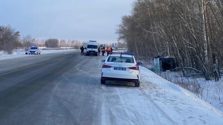 На месте ДТП с участием пассажирского автобуса в Новосибирской области - РИА Новости, 1920, 09.12.2024