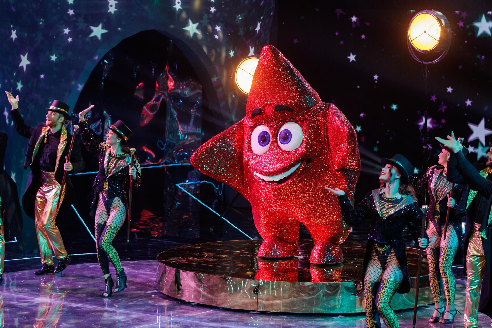 Новогодняя Маска - 2025 Новогодняя Маска - 2025 - РИА Новости, 1920, 20.12.2024