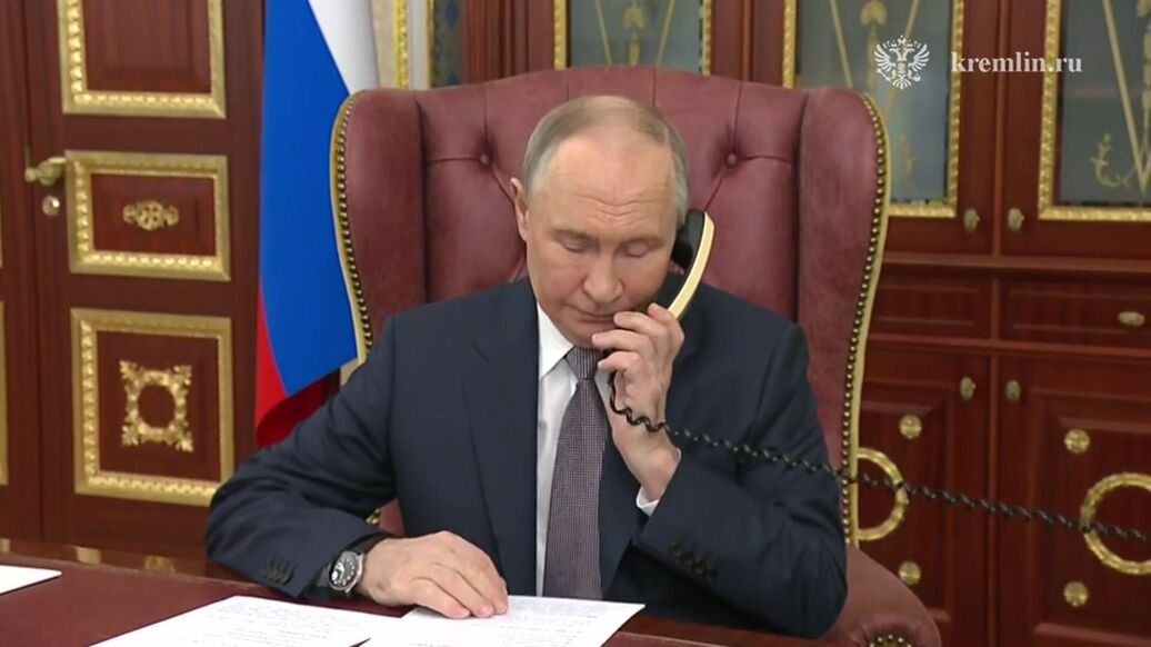 Путин пообщался с девочкой, чью мечту с "Елки желаний" обещал исполнить