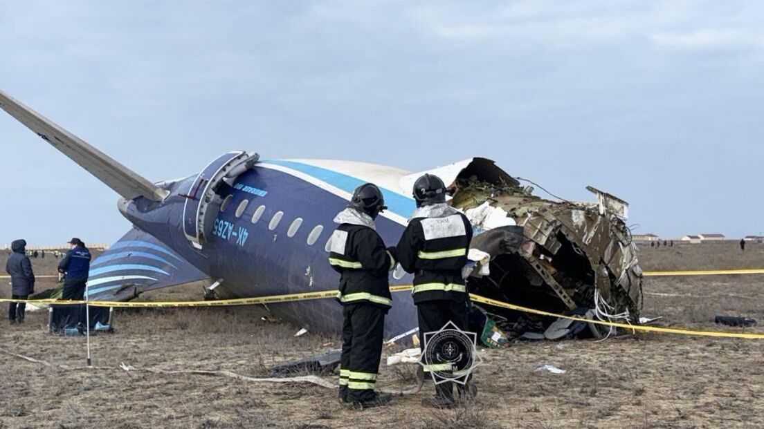 Место крушения самолёта Azerbaijan Airlines в казахстанском Актау - РИА Новости, 1920, 04.02.2025