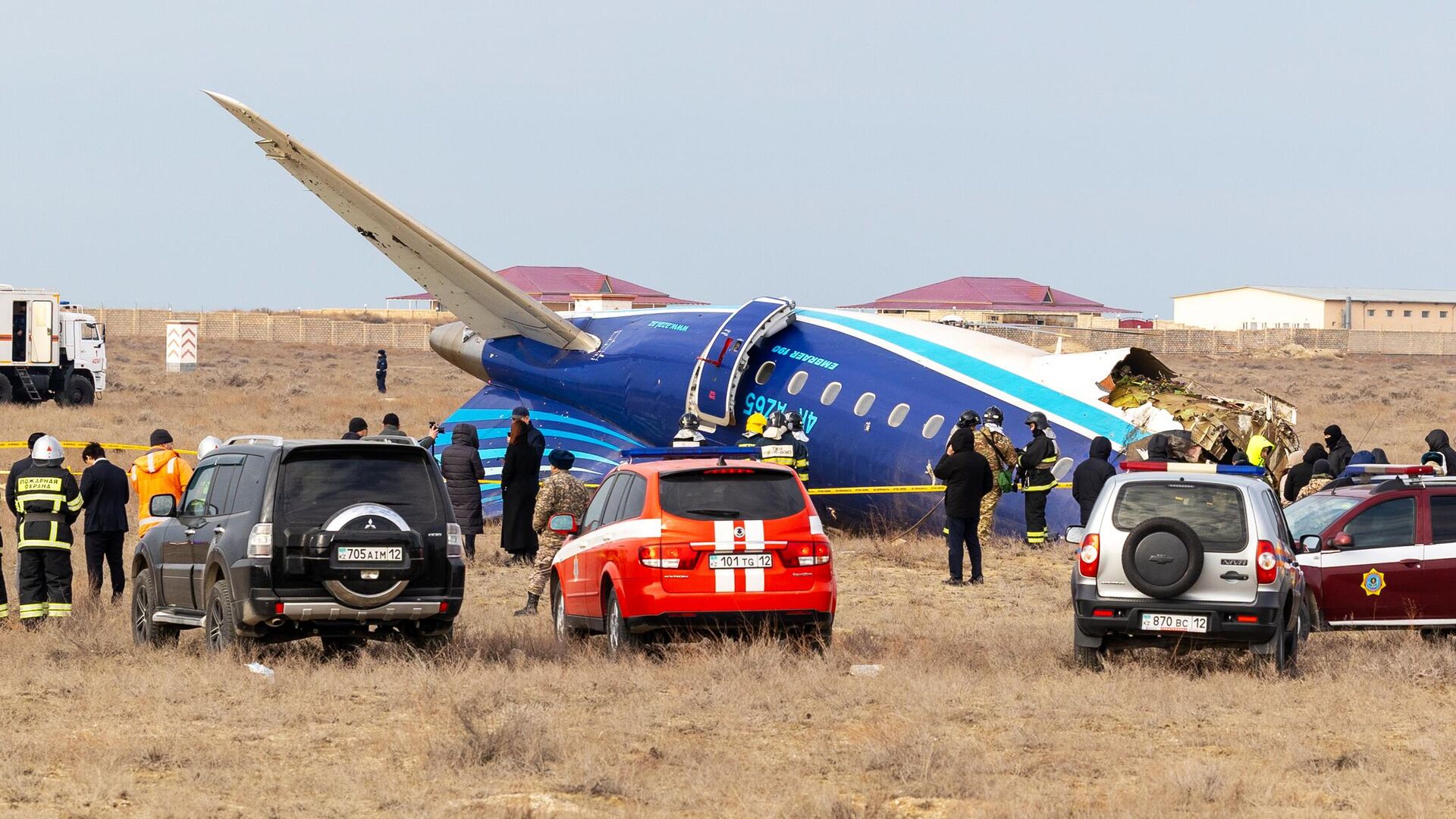 Место крушения самолета Azerbaijan Airlines в казахстанском Актау - РИА Новости, 1920, 25.12.2024