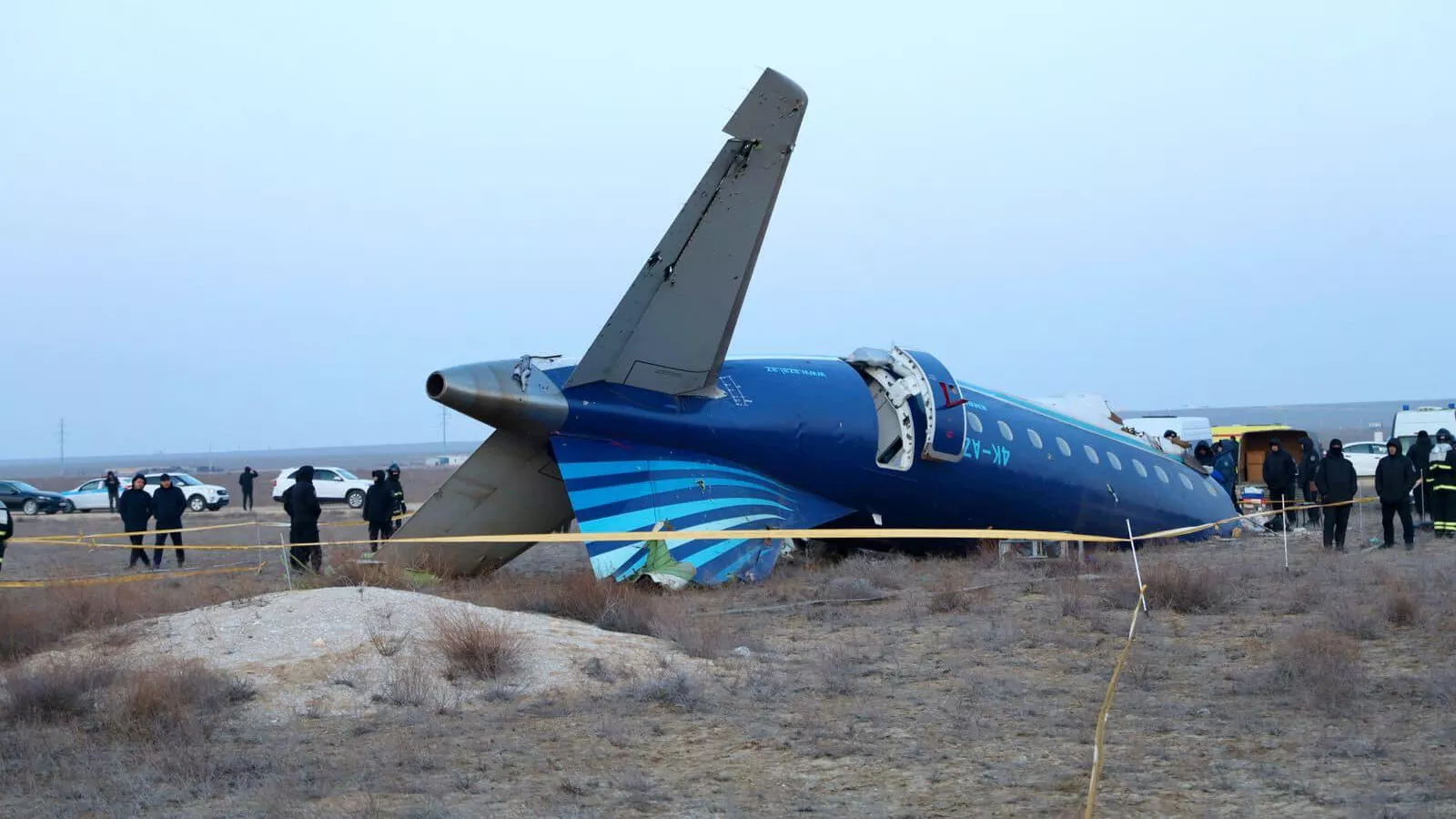 Место крушения самолёта Azerbaijan Airlines в Актау - РИА Новости, 1920, 27.12.2024