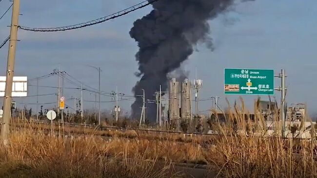 Крушение самолета в аэропорту Муан в Южной Корее