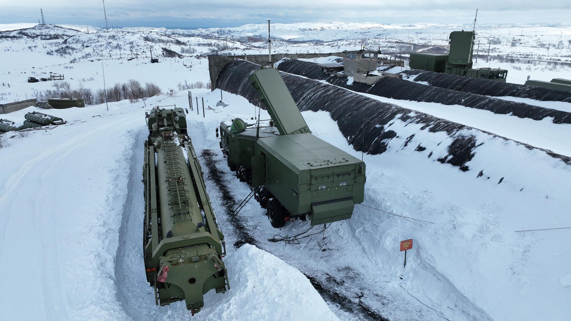 Работа ракетных комплексов С-400 - РИА Новости, 1920, 04.01.2025