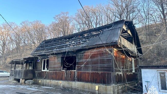 Последствия пожара в частном доме в поселке Кавалерово