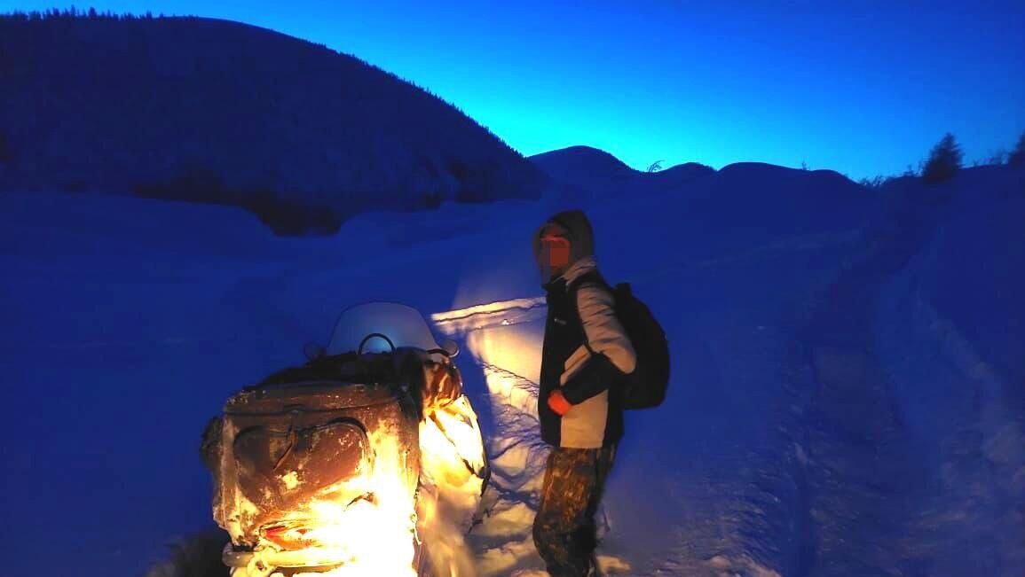 Эвакуация заблудившегося охотника в Ягоднинском округе Магаданской области. 12 января 2025 - РИА Новости, 1920, 12.01.2025