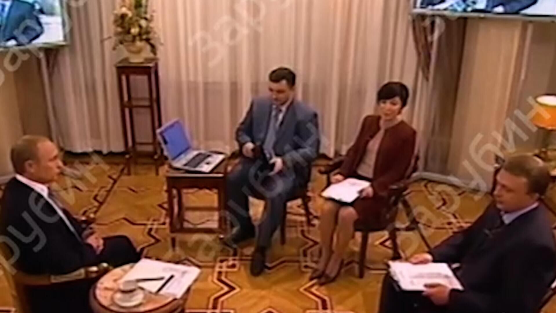 Прямая линия президента России с гражданами Украины Прямая линия президента России с гражданами Украины - РИА Новости, 1920, 12.01.2025