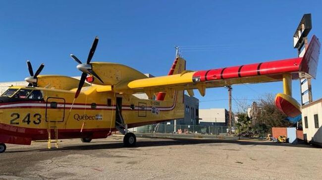 Пожарный самолет Canadair CL-415 Super Scooper, поврежденный в результате столкновения с беспилотником