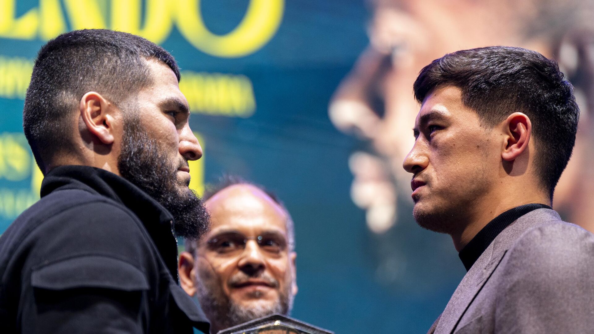 Артур Бетербиев и Дмитрий Бивол - РИА Новости, 1920, 13.01.2025