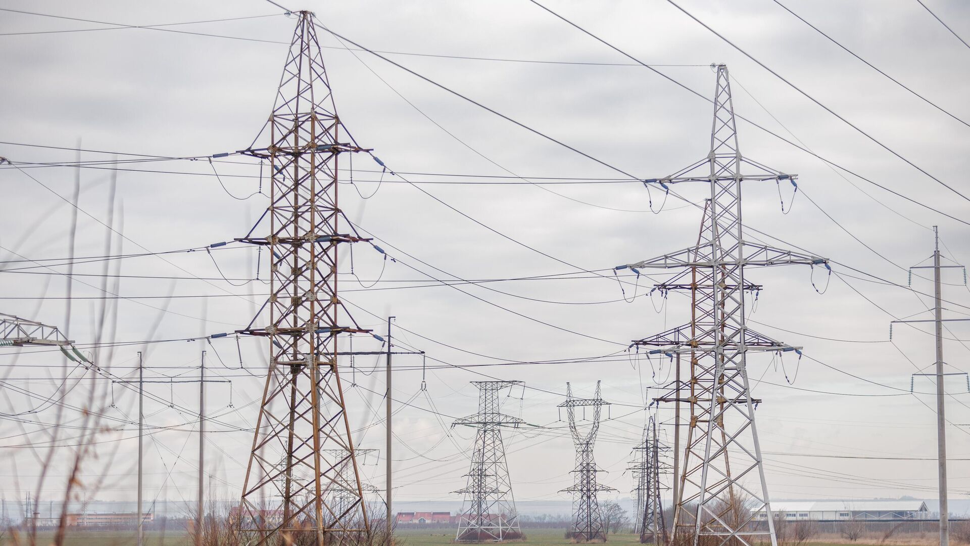 Работа электростанции - РИА Новости, 1920, 14.12.2025